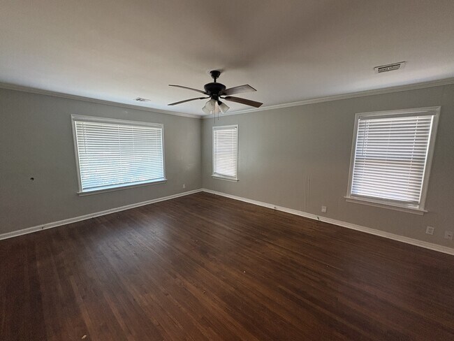Foto del edificio - 3318 E Jasper St