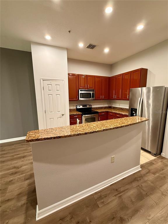 Foto del edificio - 3712 Avalon Park E Blvd