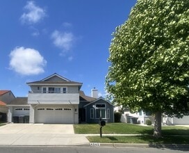 Building Photo - 4545 Cathann St