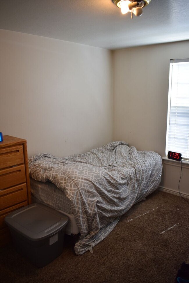 Building Photo - 262