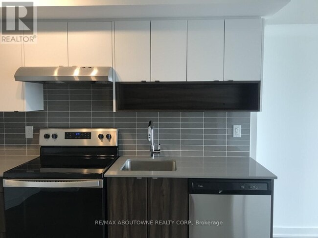 Photo du bâtiment - 1117 Cooke Blvd.