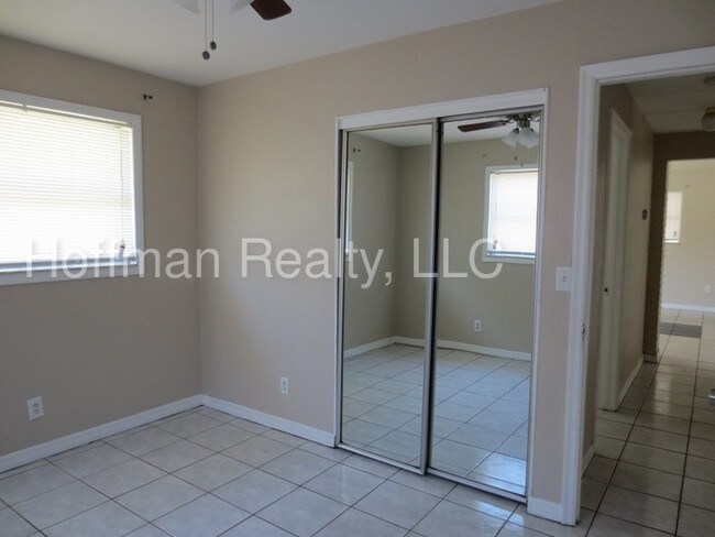 3 Bedroom 1 Bath 1 Carport South Tampa Home House For Rent In