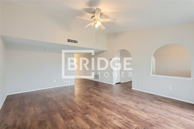 Foto del edificio - 6405 Magnolia Ln