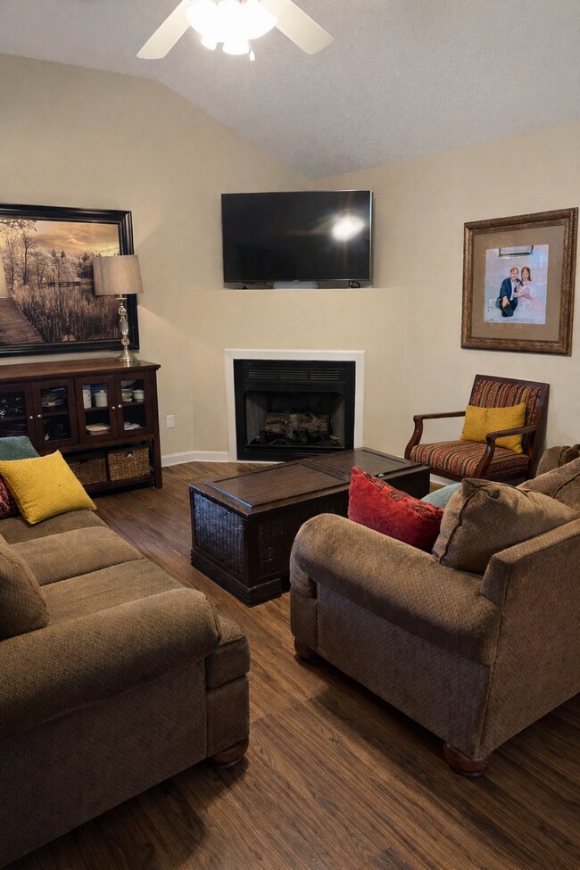 Foto del edificio - 129 Chinkapin Loop