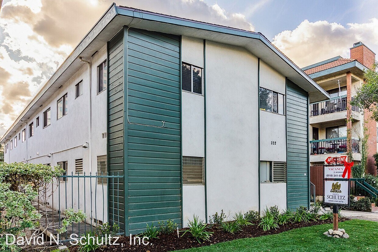 Foto principal - 322 Burchett St