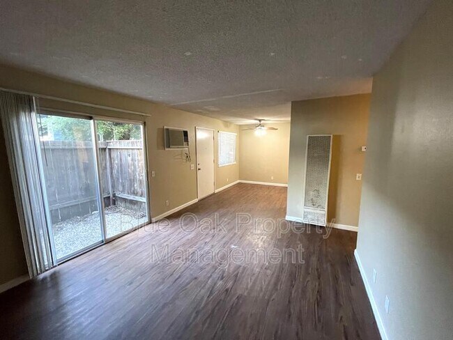 Foto del edificio - 1154 Magnolia Avenue