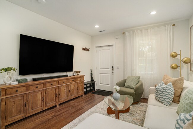 Photo - 1913 Orvid St House