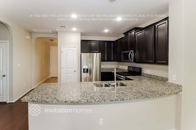 Building Photo - 110 Camden Cove