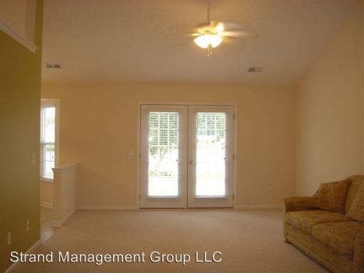 Building Photo - 818 Sultana Dr