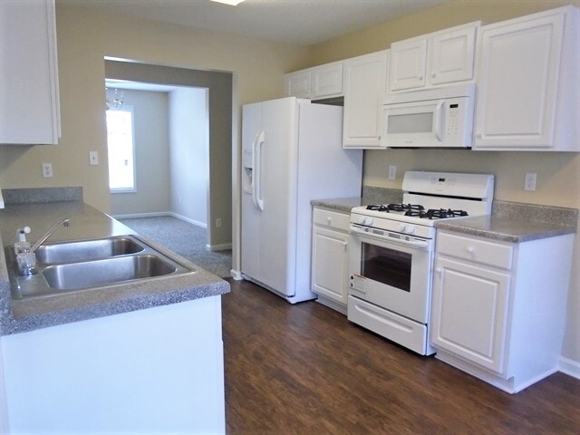 Building Photo - 276 Tanglewood Dr