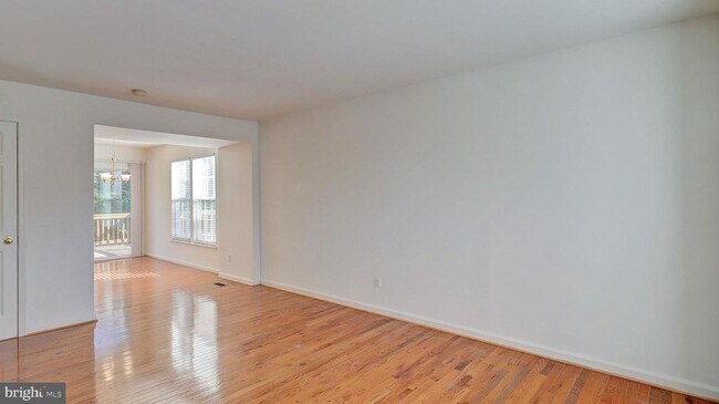 Foto del edificio - 6109 Jenlar Dr