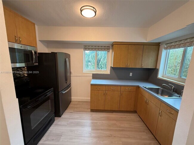 Foto del edificio - 1429 SW 23rd Terrace