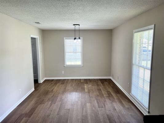 Foto del edificio - 2904 Alametos St SW