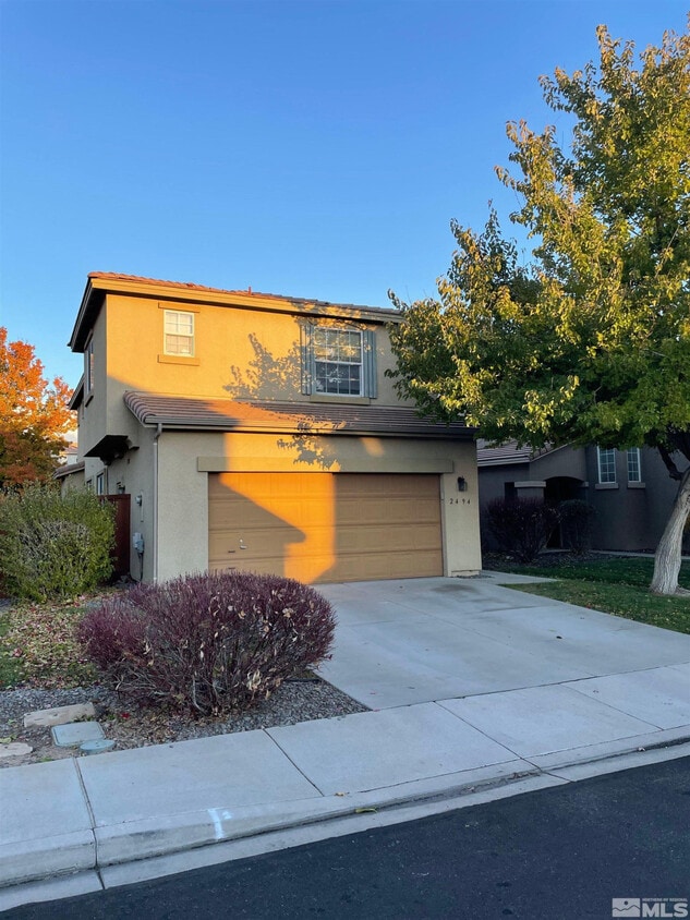 Primary Photo - 2494 Roman Dr
