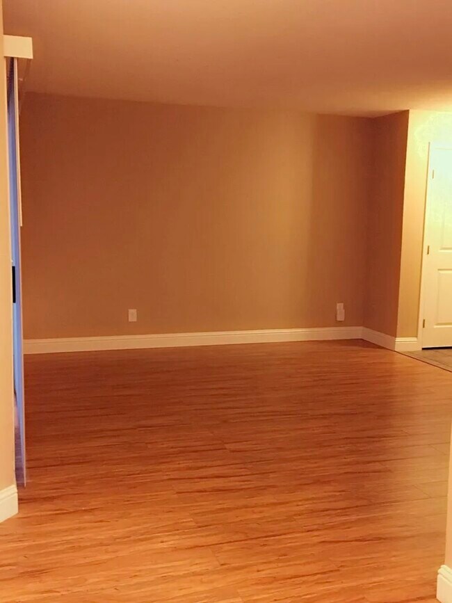 Foto del edificio - 2824 Winding Ln