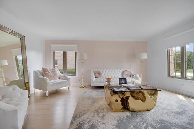 Foto del edificio - 10600 Ridgewood Dr