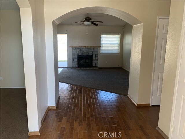 Foto del edificio - 22348 Hurons Ave