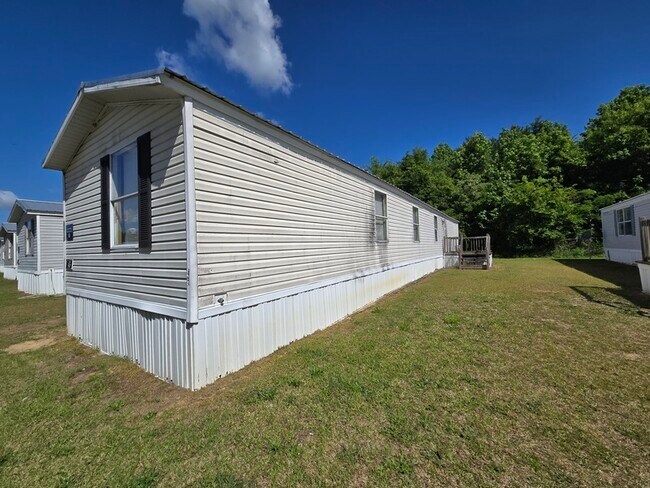 Building Photo - 2412 Cattail Cir