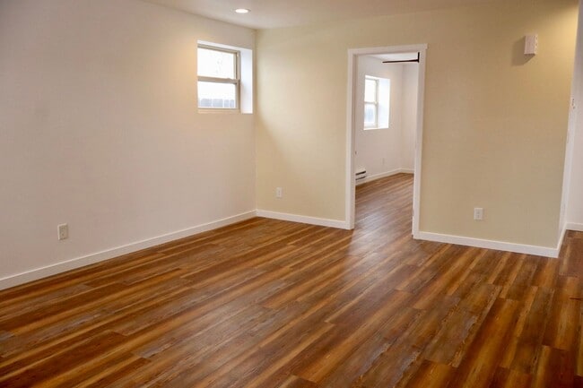 Building Photo - 927 N 24th St