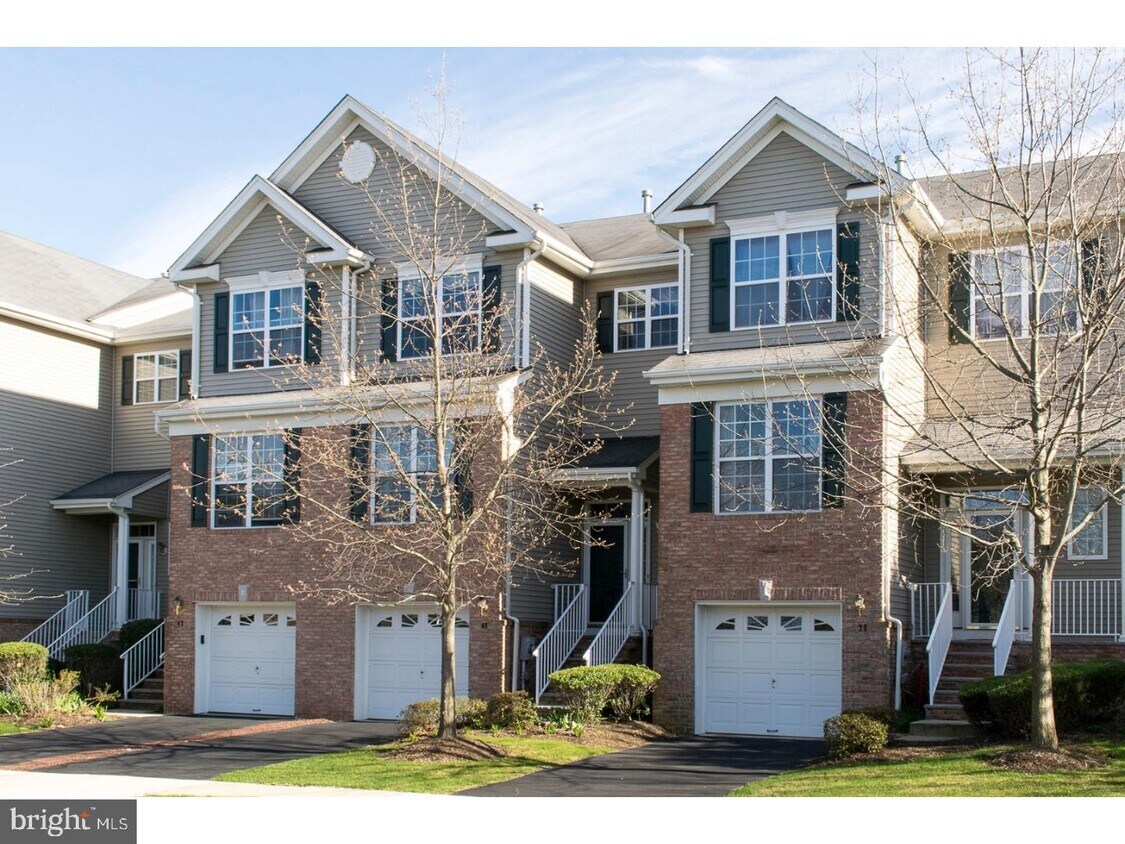 Primary Photo - 40 Kennedy Ct