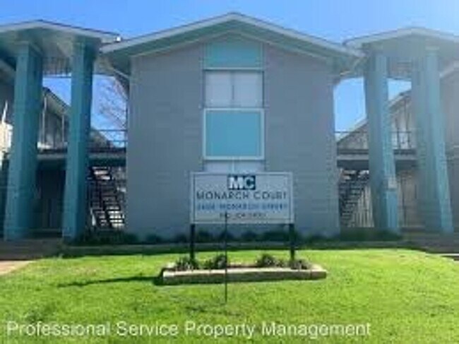 Interior Photo - Monarch Court