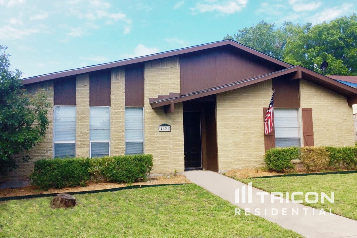 Foto principal - 4621 Tarry Dr