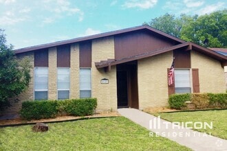 Building Photo - 4621 Tarry Dr