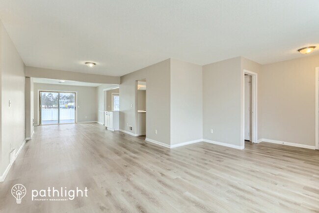 Building Photo - 5601 Twin Lake Terrace North, Crystal, MN,...