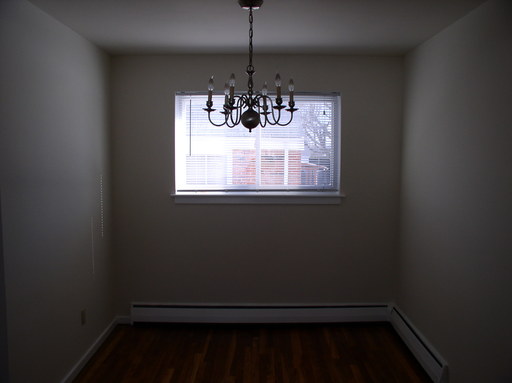 Building Photo - 405 S Glenwood St