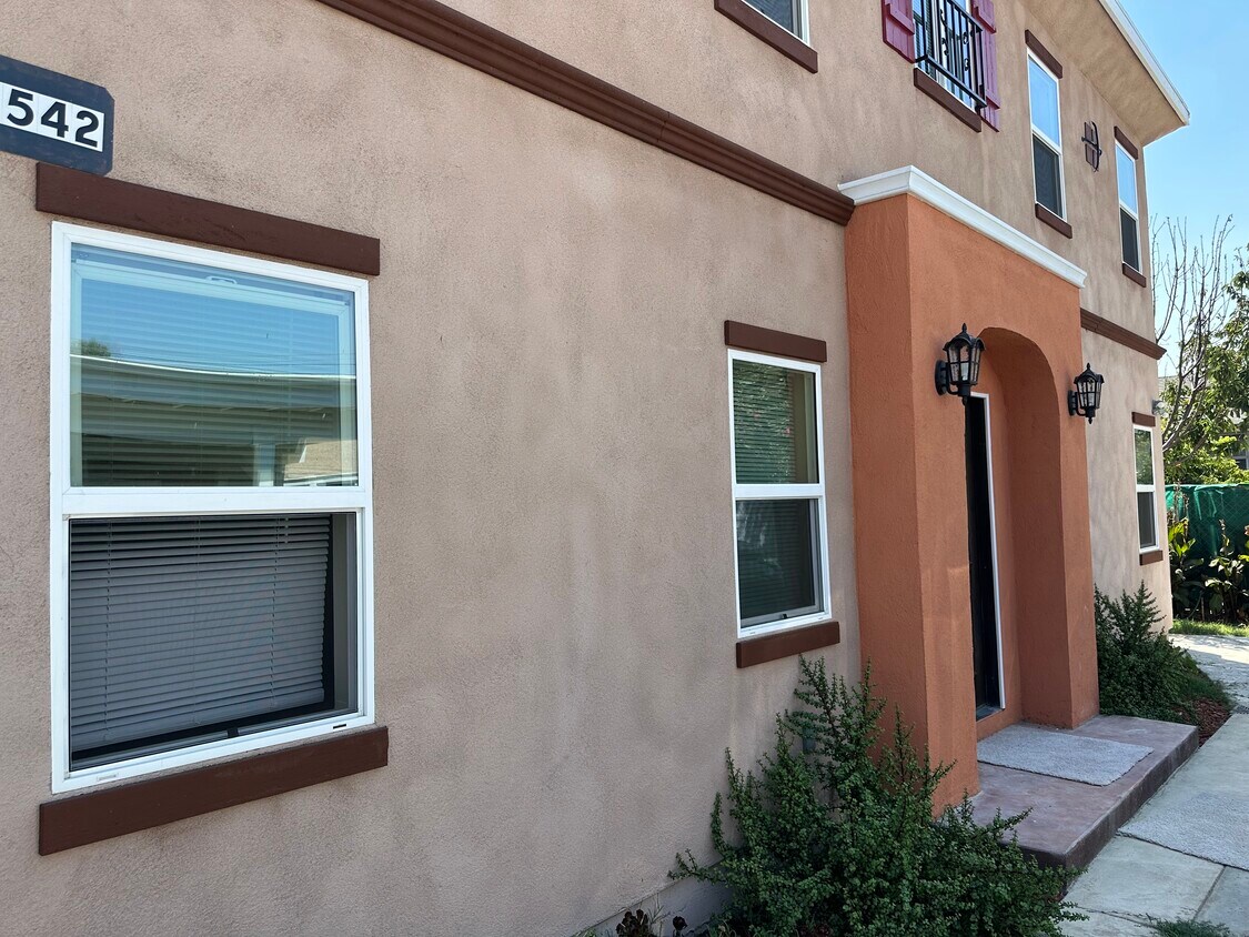 Foto principal - 1542 S Towne Ave