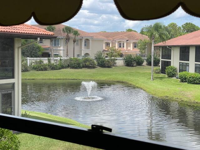 Foto principal - 421 SW South River Dr