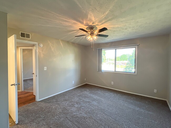 Interior Photo - Cedar Heights