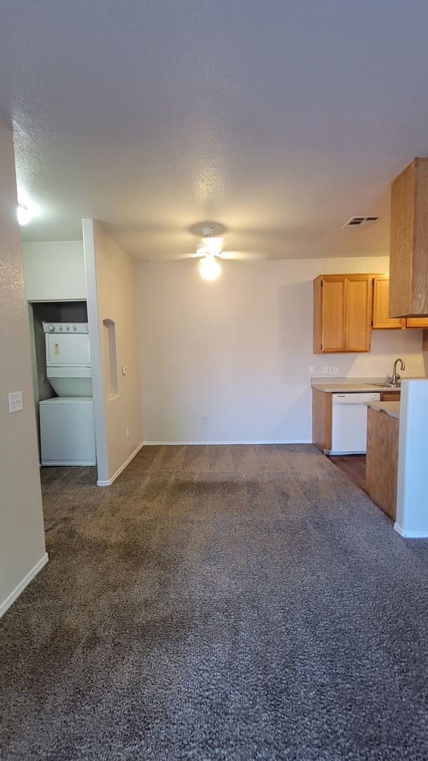 Foto del edificio - 4730 E Craig Rd