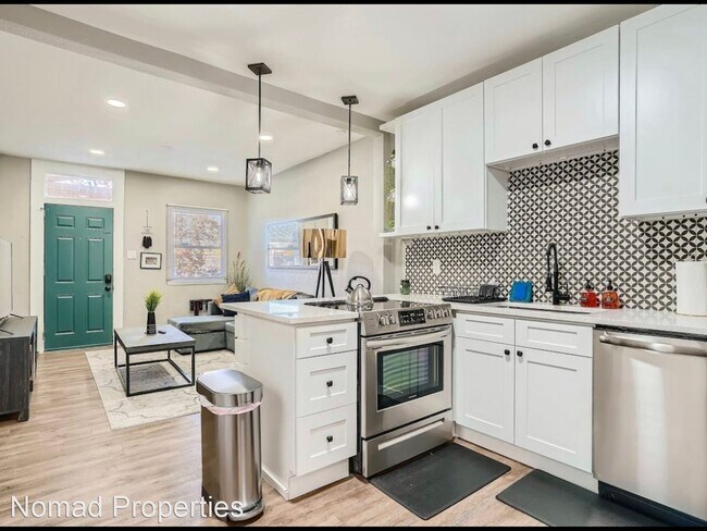 Foto del edificio - 1 br, 1 bath House - 802 W 4 Ave