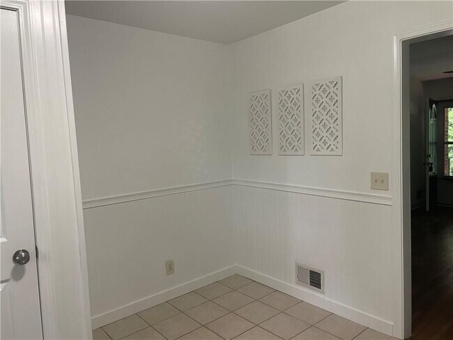Foto del edificio - 4260 S Lakeshore Dr