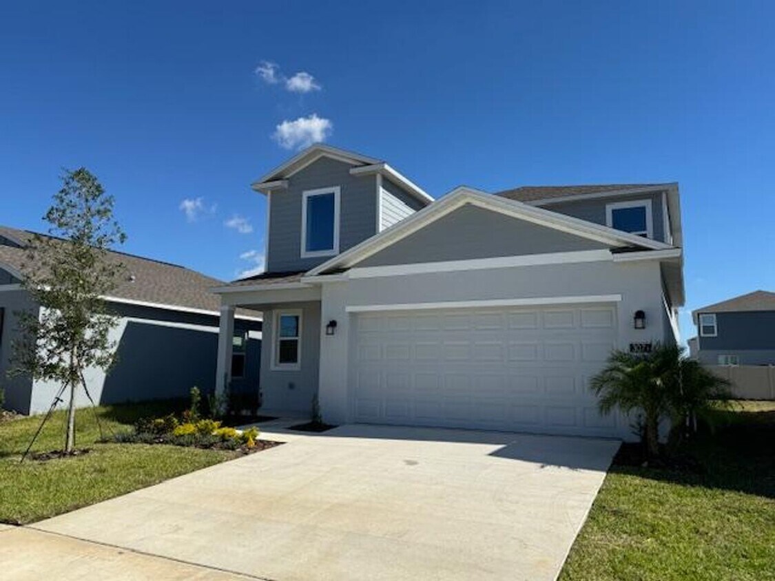 Foto principal - Brand New 5 Bedroom 2 ½ Bath new construct...