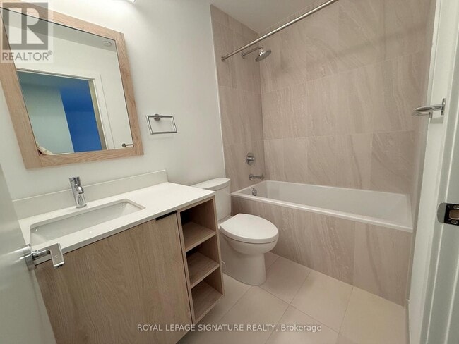 Building Photo - 1007 The Queensway