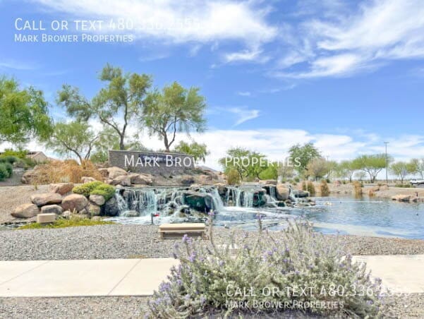 Foto principal - 3842 E Alfalfa Dr