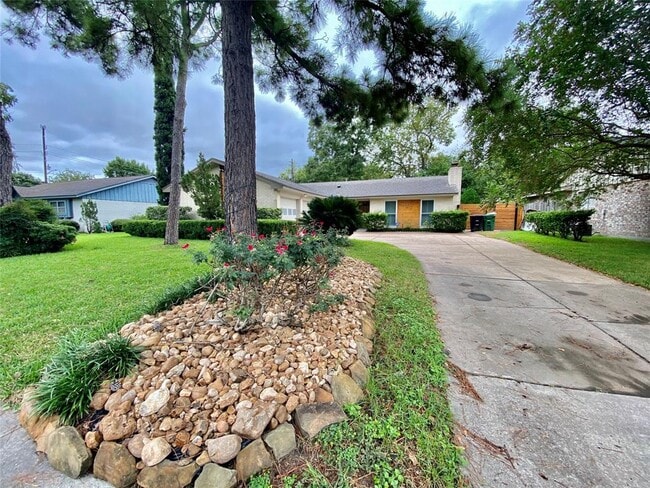 Building Photo - 9607 Pagewood Ln