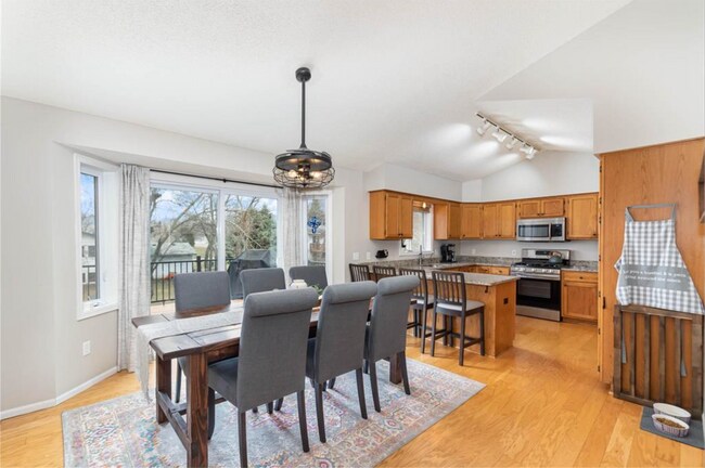 Foto del edificio - 16535 Havelock Way