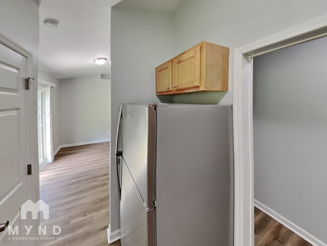 Foto del edificio - 3604 Oakwood Rd