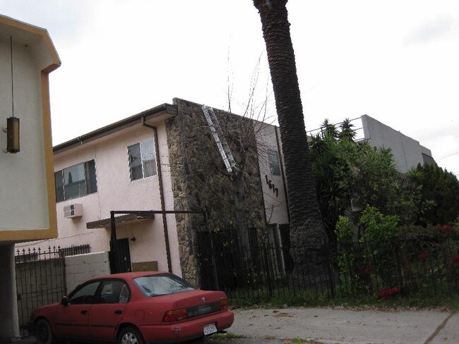 Building Photo - 1617 Arlington Ave