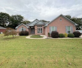 Building Photo - 9 Stratford Ln