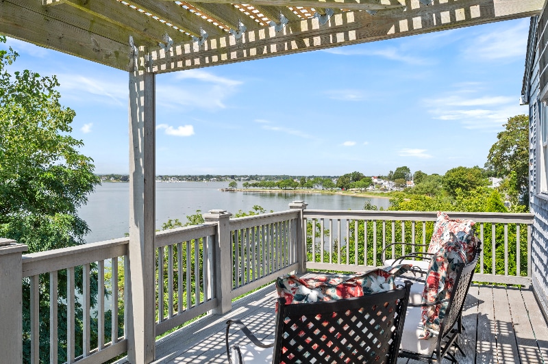 Photo - 240 Narragansett Ave (East Providence, RI)
