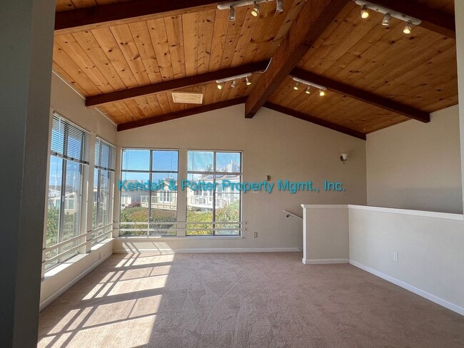 Building Photo - 1/2 Off 1st Month's rent with Move In by 1...