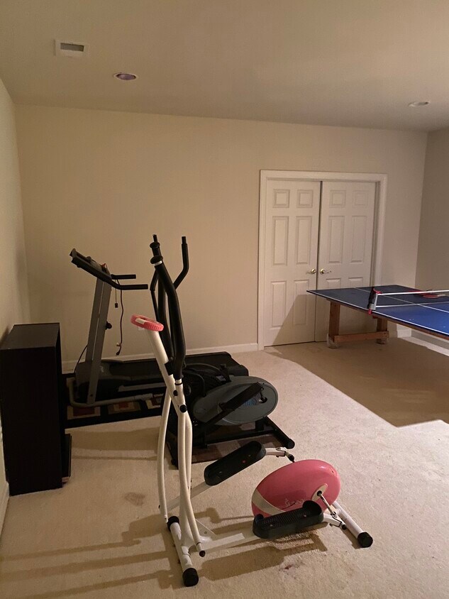 24935 Avonlea Dr, Chantilly, VA 20152 House Rental in Chantilly, VA