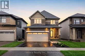 Building Photo - 744 Cope Dr