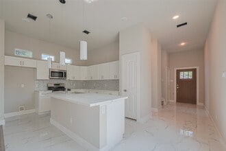 Building Photo - 7207 Force St