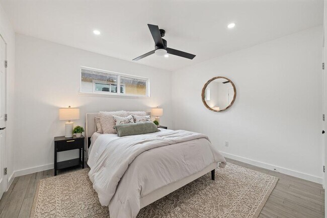 Foto del edificio - 5911 Sheridan Ave