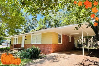 Building Photo - 3346 Vermont Dr